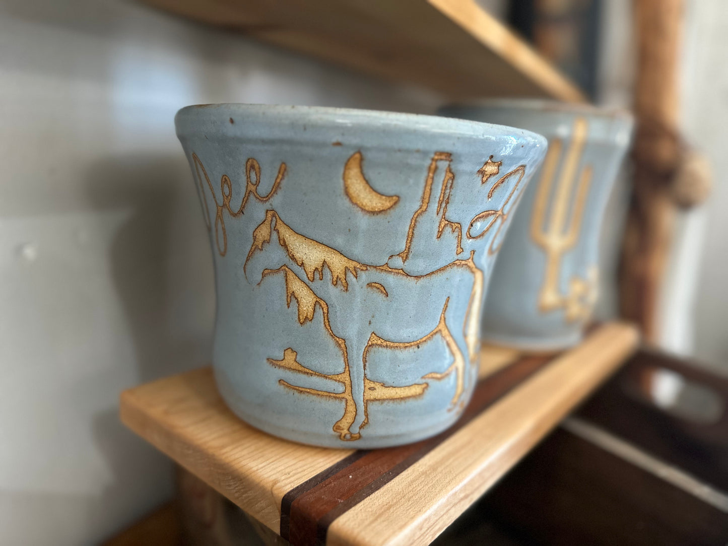 Horse crock