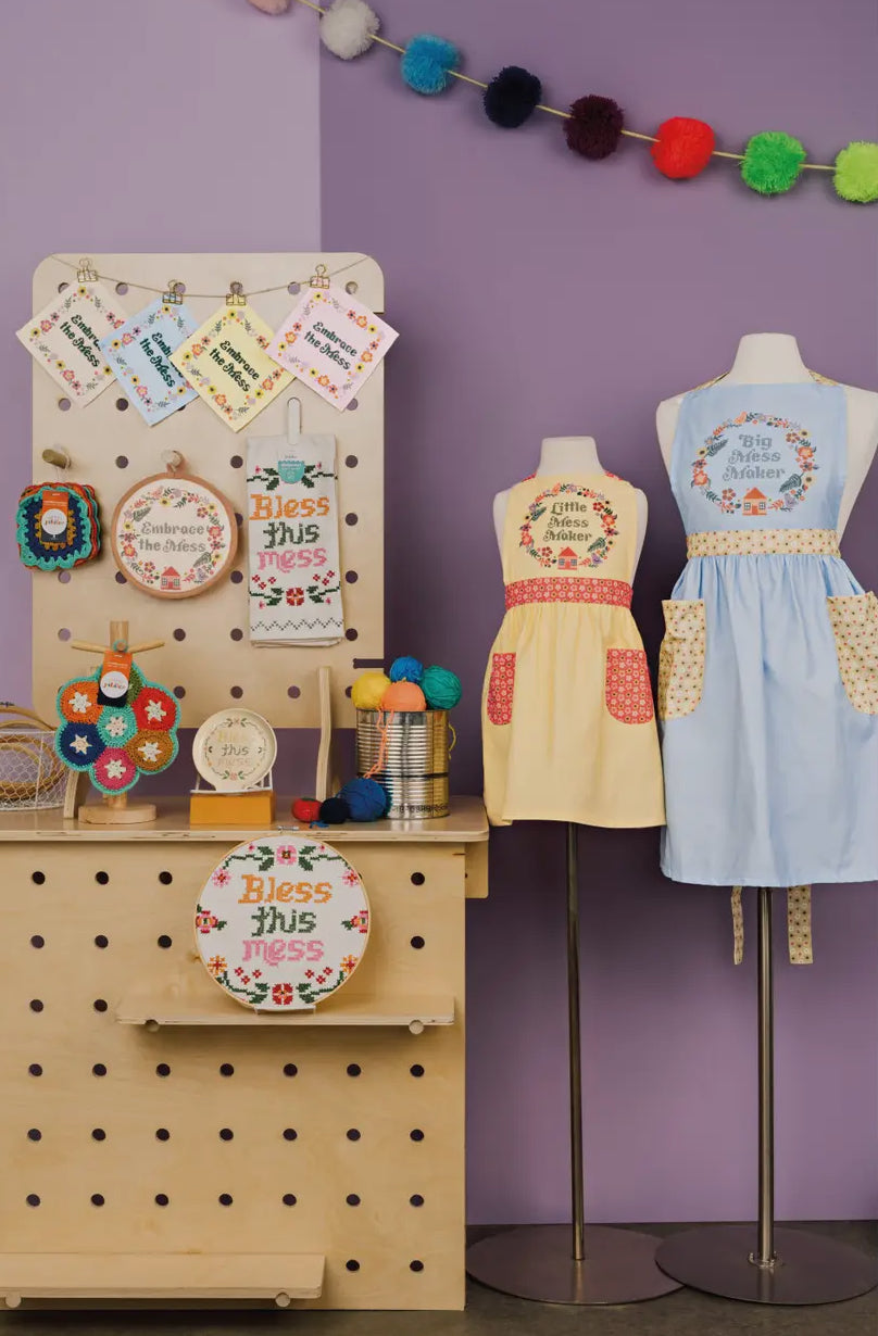 PREORDER ships 11/15- Big Mess Maker Apron