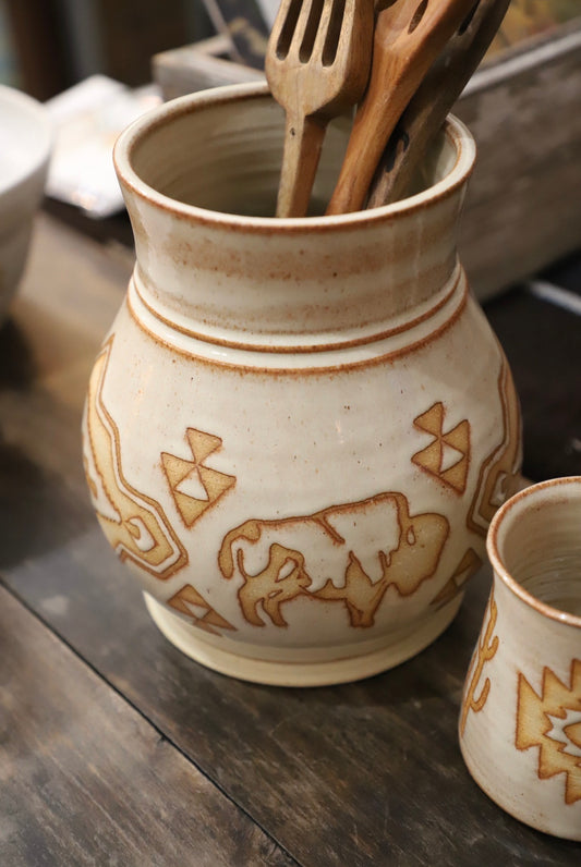 Bison Utensil Crock