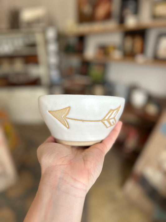 Arrow bowl