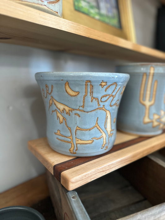 Horse crock