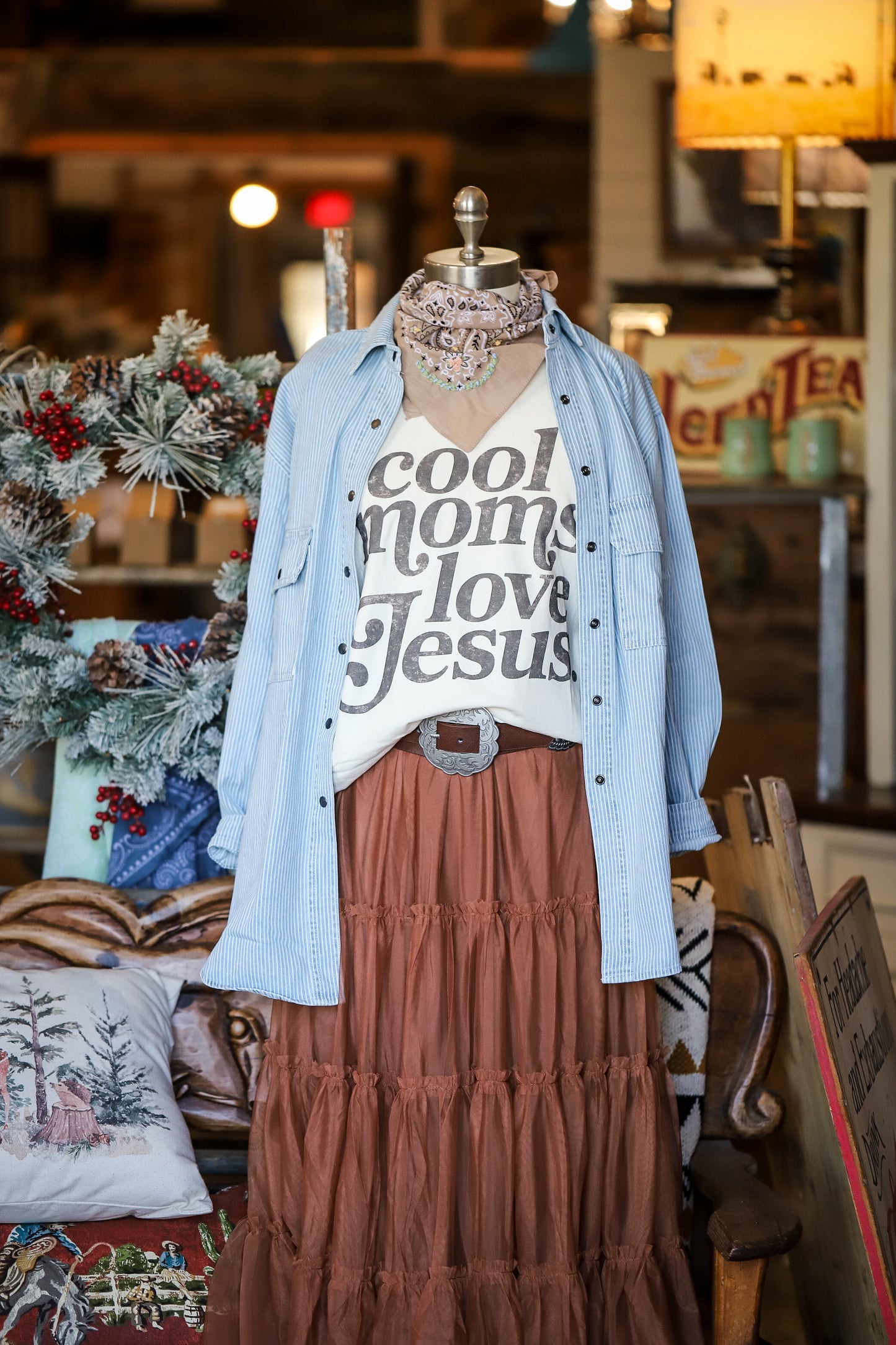 Cool Moms Love Jesus